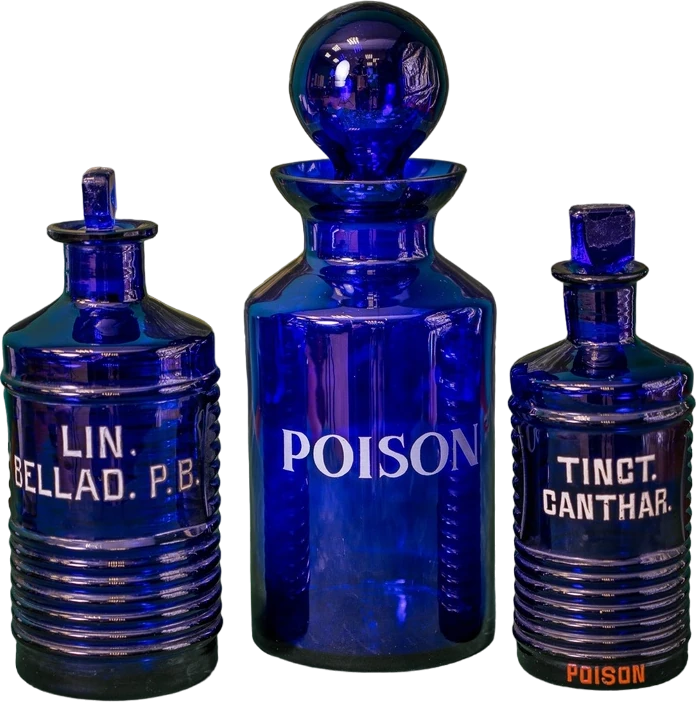 Три аптечные склянки XIX века из синего рифлёного стекла с надписями Poison
